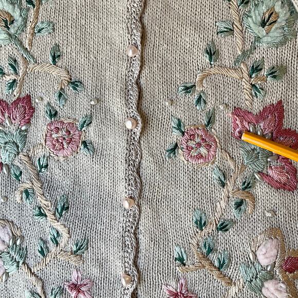 Shenanigans Women Beautiful Knit Jackets size L Natural Beige Floral Embroidery - Picture 11 of 11